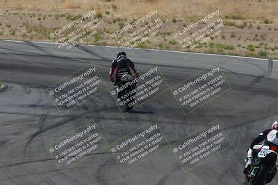 media/Apr-20-2025-AHRMA (Sun) [[393a79c373]]/Race/Group 3/Turn 4b/